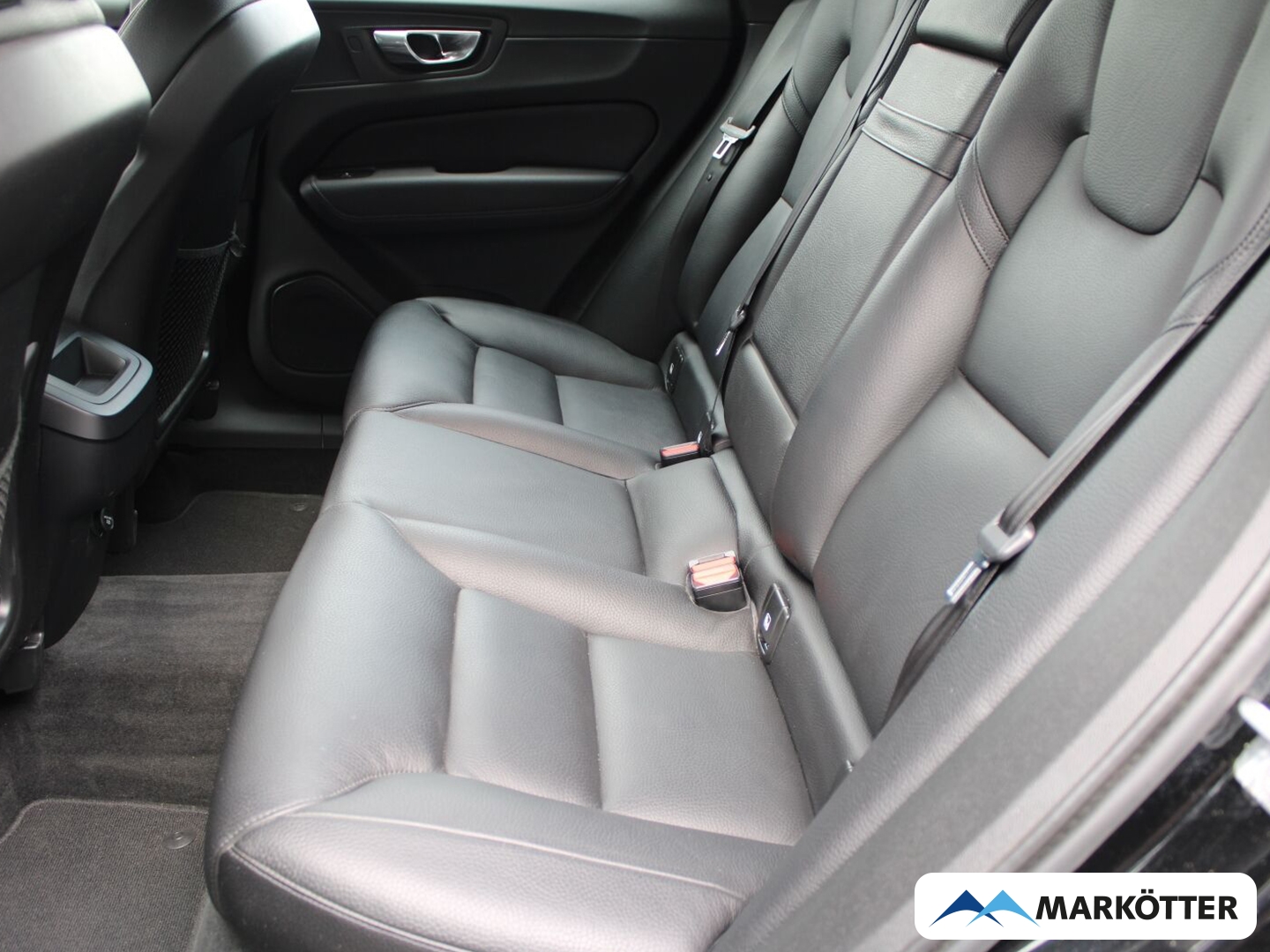 Fahrzeugabbildung Volvo XC60 Momentum D4 AWD/NAVI/LED/PDC/360°CAM/SHZ/