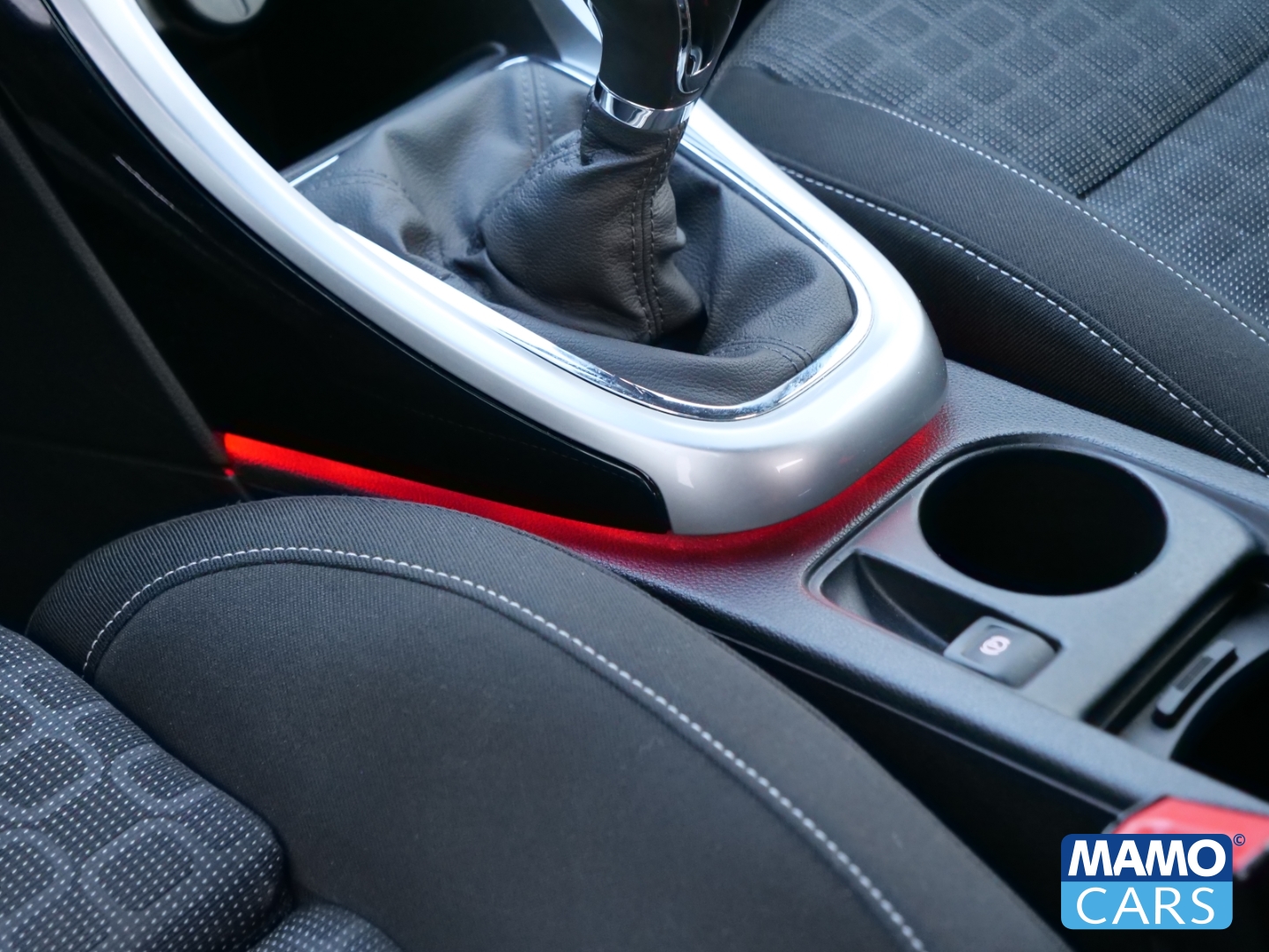 Fahrzeugabbildung Opel Astra J GTC 1.4 /Lenkradheizung/Sitzheizung/