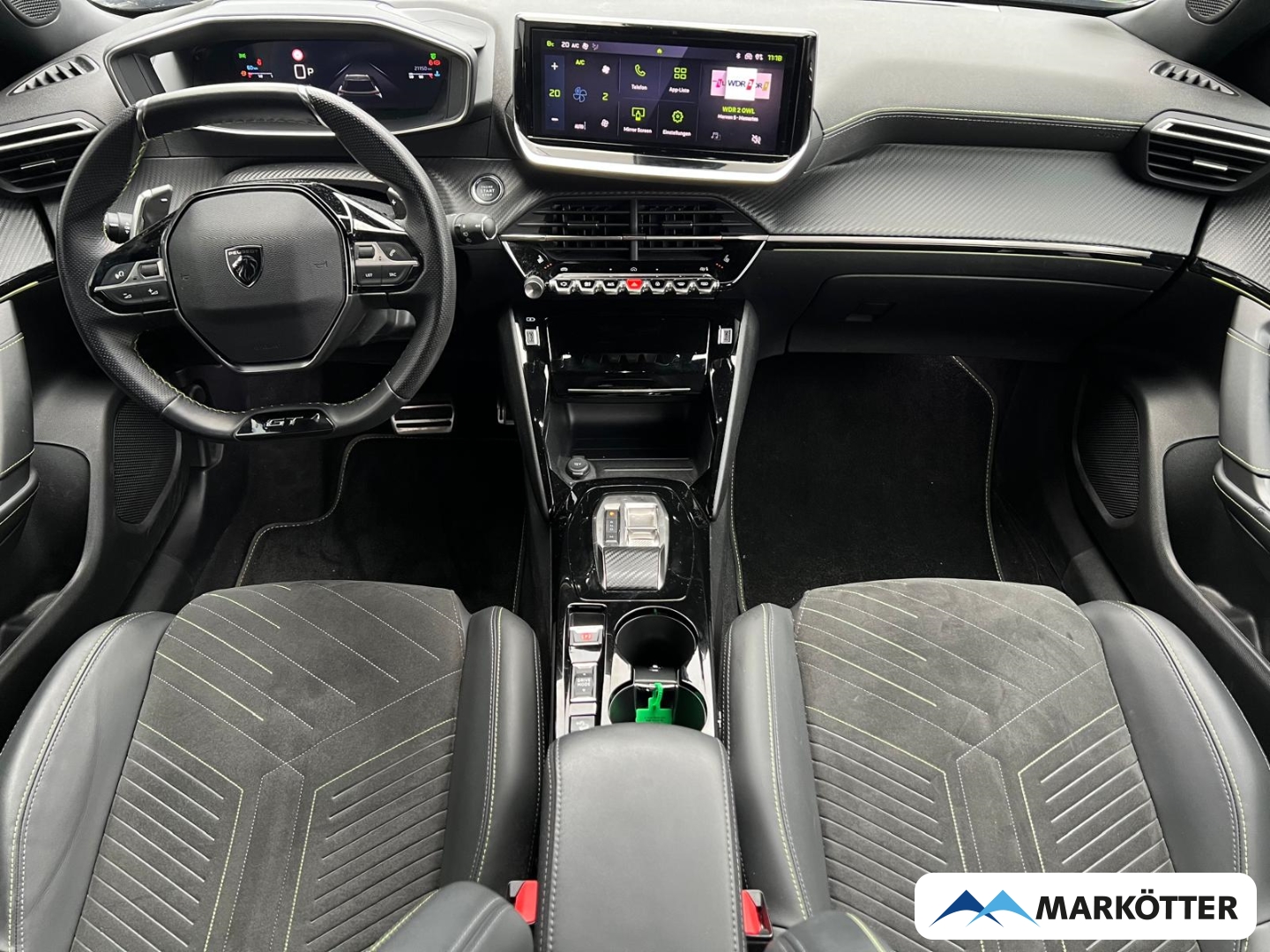 Fahrzeugabbildung Peugeot 2008 GT PureTech 130 ALCANTARA/SHZ/TEMP/MSGE/CAM