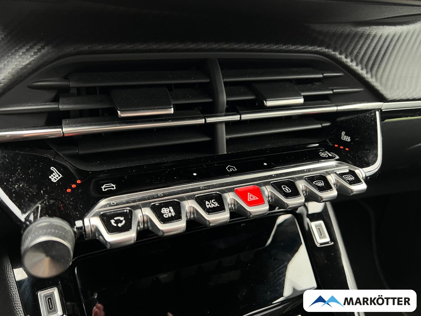 Fahrzeugabbildung Peugeot 2008 GT PureTech 130 ALCANTARA/SHZ/TEMP/MSGE/CAM