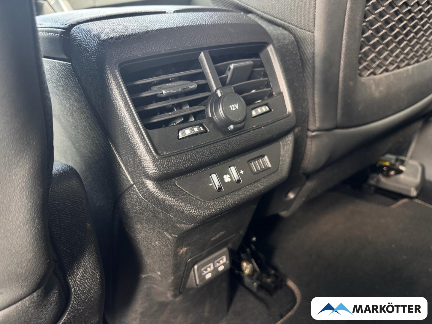 Fahrzeugabbildung Peugeot 5008 GT 7-Sitzer Hybrid ACC/BLIS/SHZ/CAM