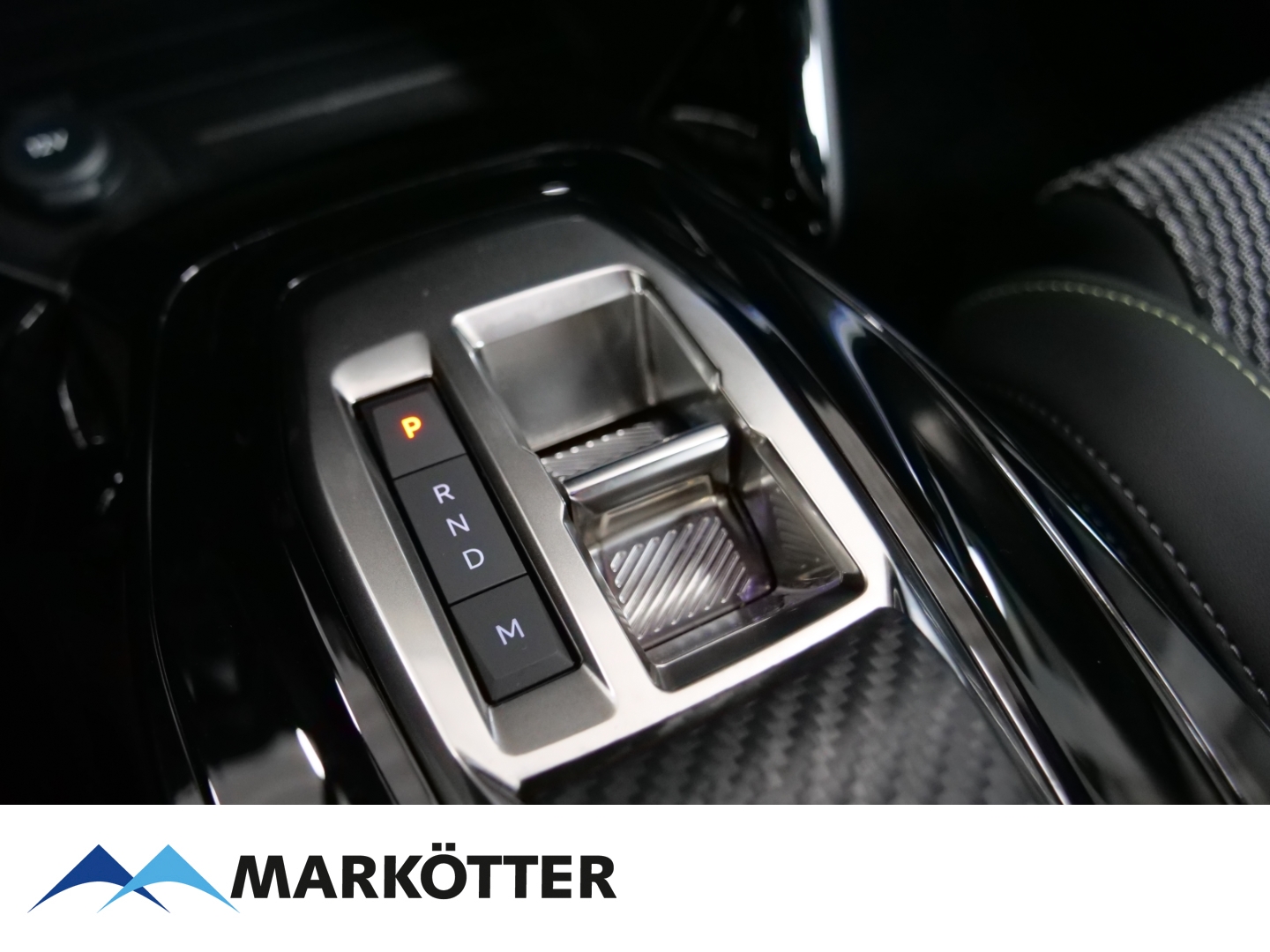 Fahrzeugabbildung Peugeot 208 Hybrid 100 GT ACC/360CAM/LED