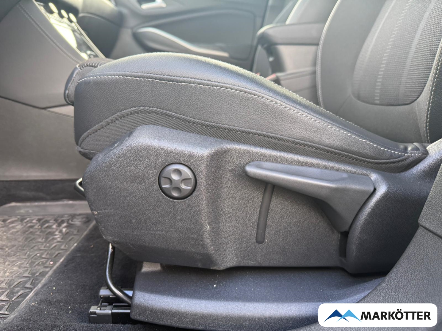 Fahrzeugabbildung Opel Grandland Enjoy ACC/KLIMA/SHZ/LHZ/FSH/ALLWETTER