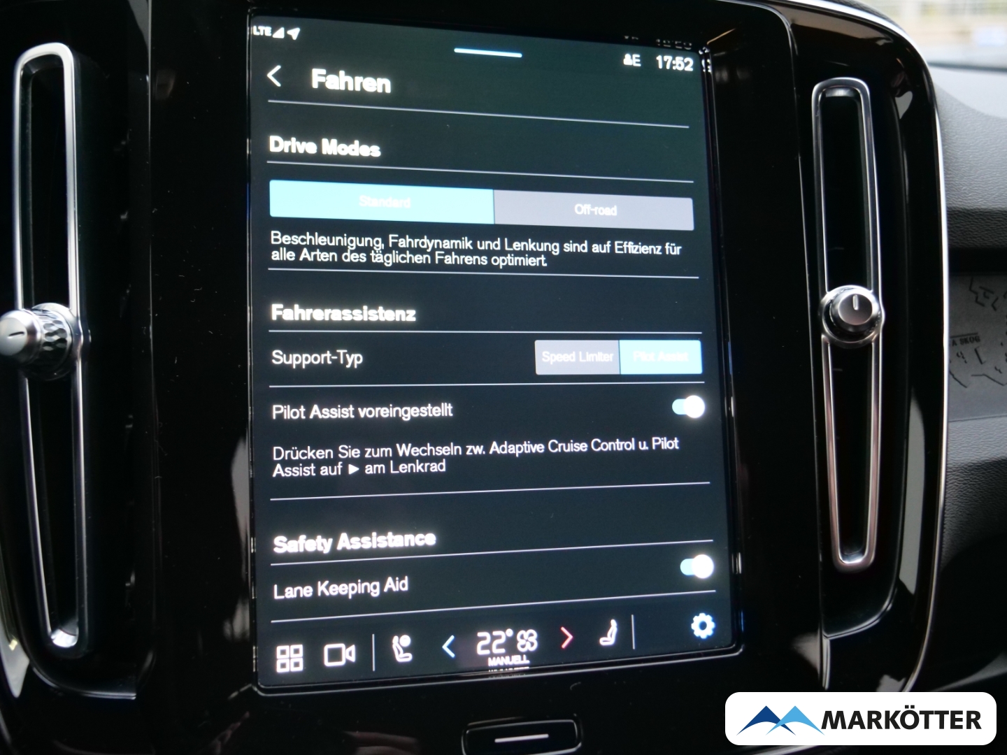 Fahrzeugabbildung Volvo XC40 P8 Twin Engine AWD Plus /Wärmepumpe/