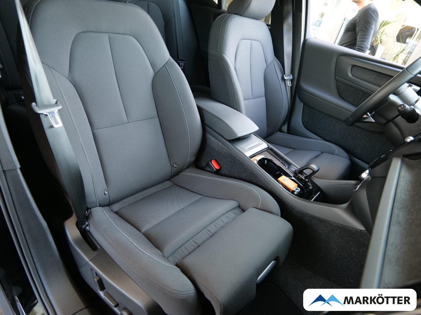 Fahrzeugabbildung Volvo XC40 Single Motor Ultimate STHZ/AHK/PANO/360CAM/