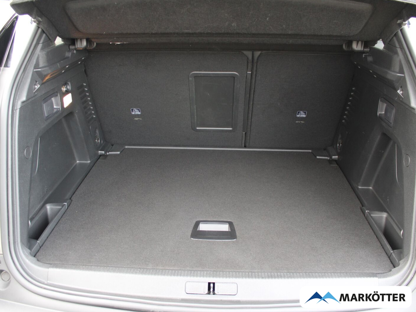 Fahrzeugabbildung Peugeot 3008 Hybrid 136 GT/SHZ/LED/ACC/KEYLESS