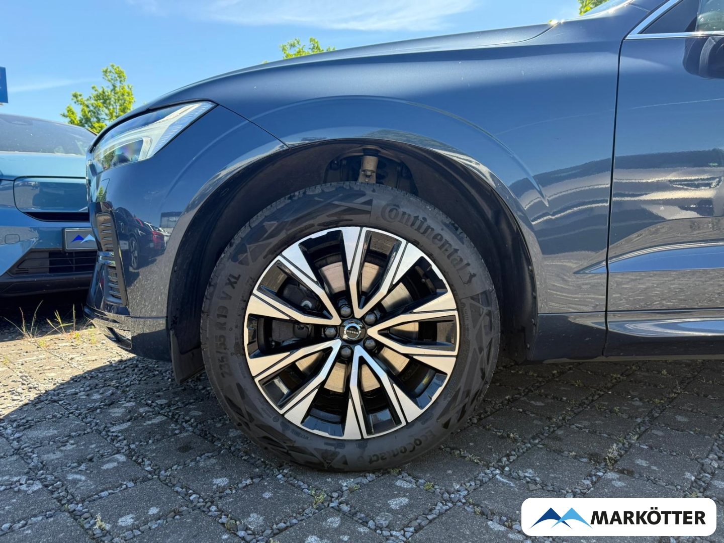 Fahrzeugabbildung Volvo XC60 B4 Core AHK/CAM/KLIMA/LHZ/FSH/NAVI