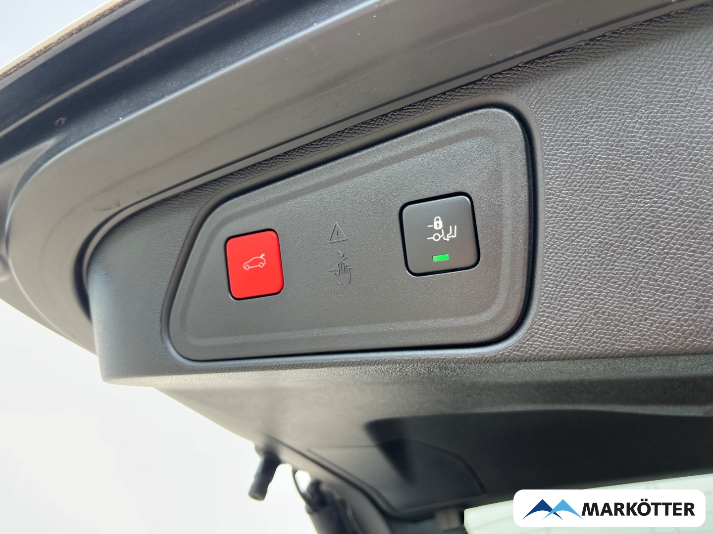Fahrzeugabbildung Peugeot 3008 GT 130 AHK/ACC/Kamera/Navigation/