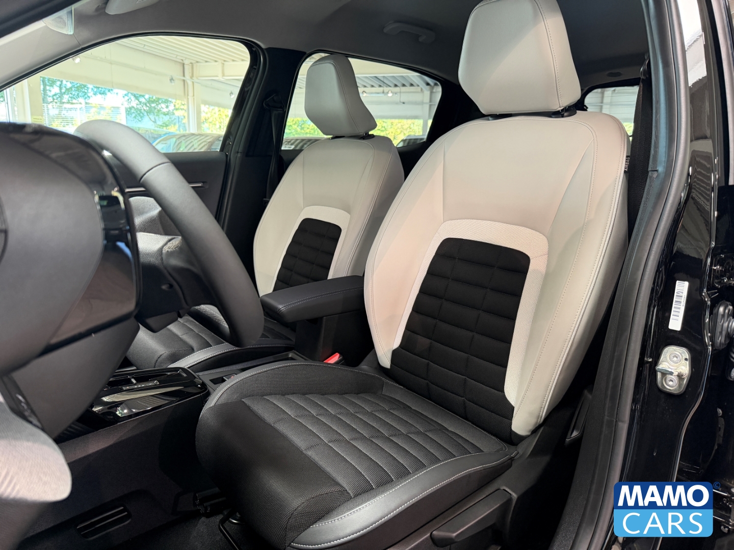 Fahrzeugabbildung Citroen e-C3 Aircross 113 MAX 11KW-OBC/NAVI/KLIMA/CAM