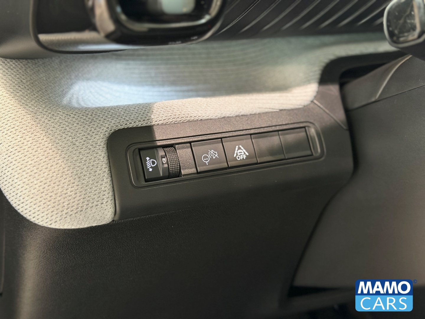 Fahrzeugabbildung Citroen e-C3 Aircross 113 MAX 11KW-OBC/NAVI/KLIMA/CAM