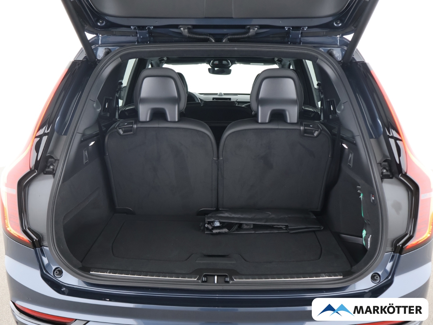 Fahrzeugabbildung Volvo XC90 B5 AWD Ultra Black Edition 7-Sitzer/AHK/PANO