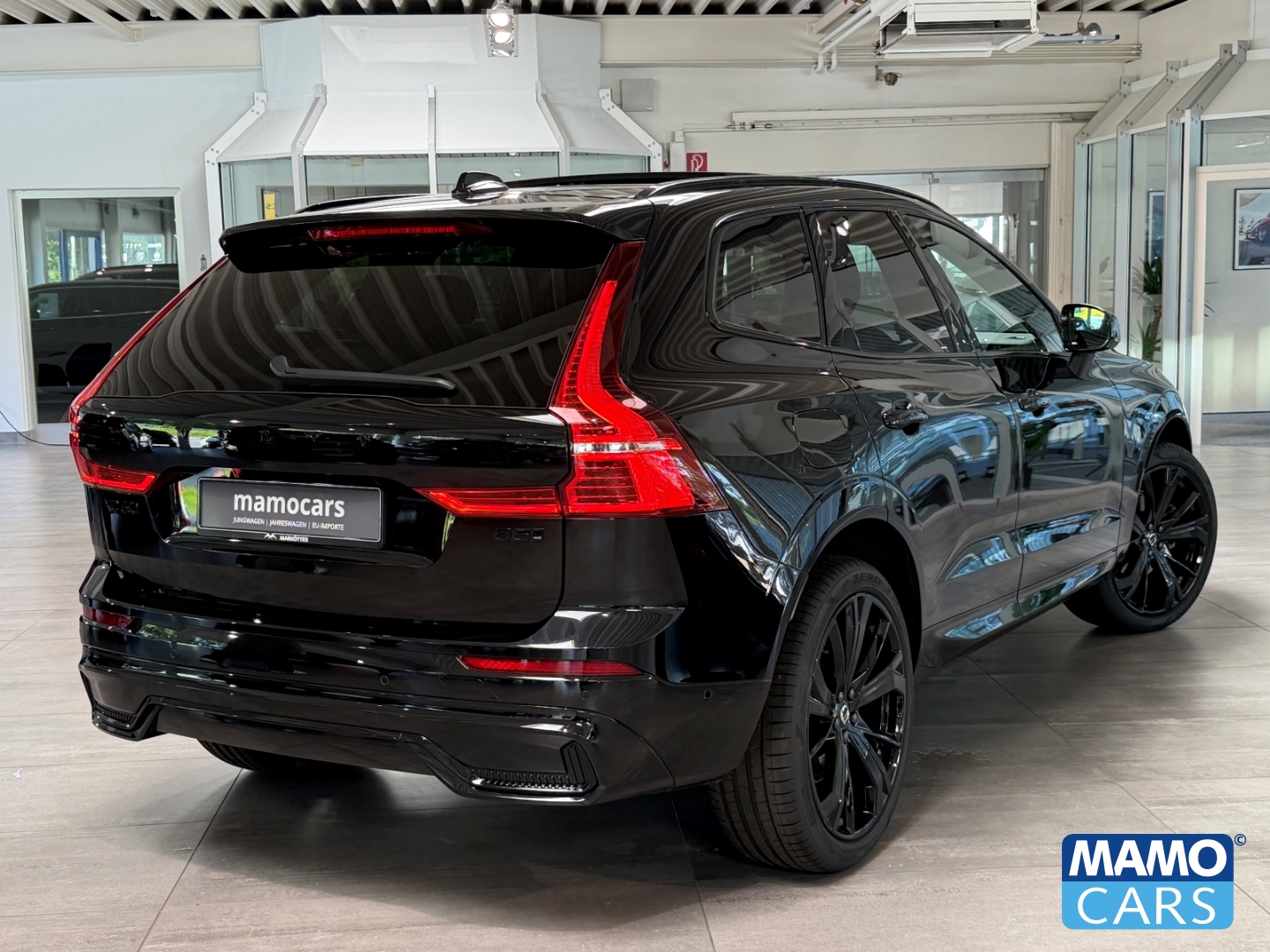 Fahrzeugabbildung Volvo XC60 B5 AWD Plus Black Editi. BLIS/PANO/360°/HUD