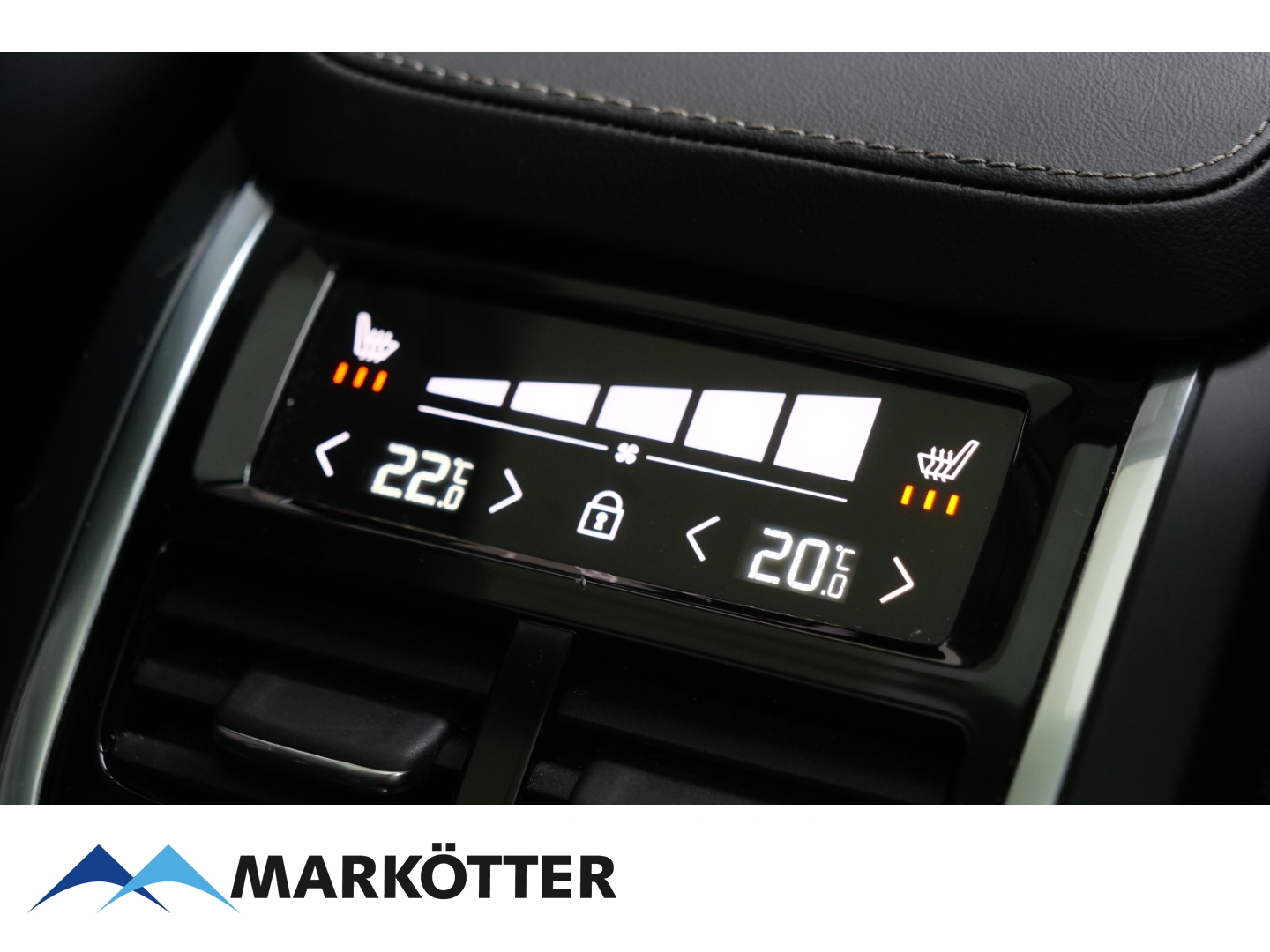 Fahrzeugabbildung Volvo XC90 T8 AWD Recharge Ultra Dark 7-Sitzer/STHZ