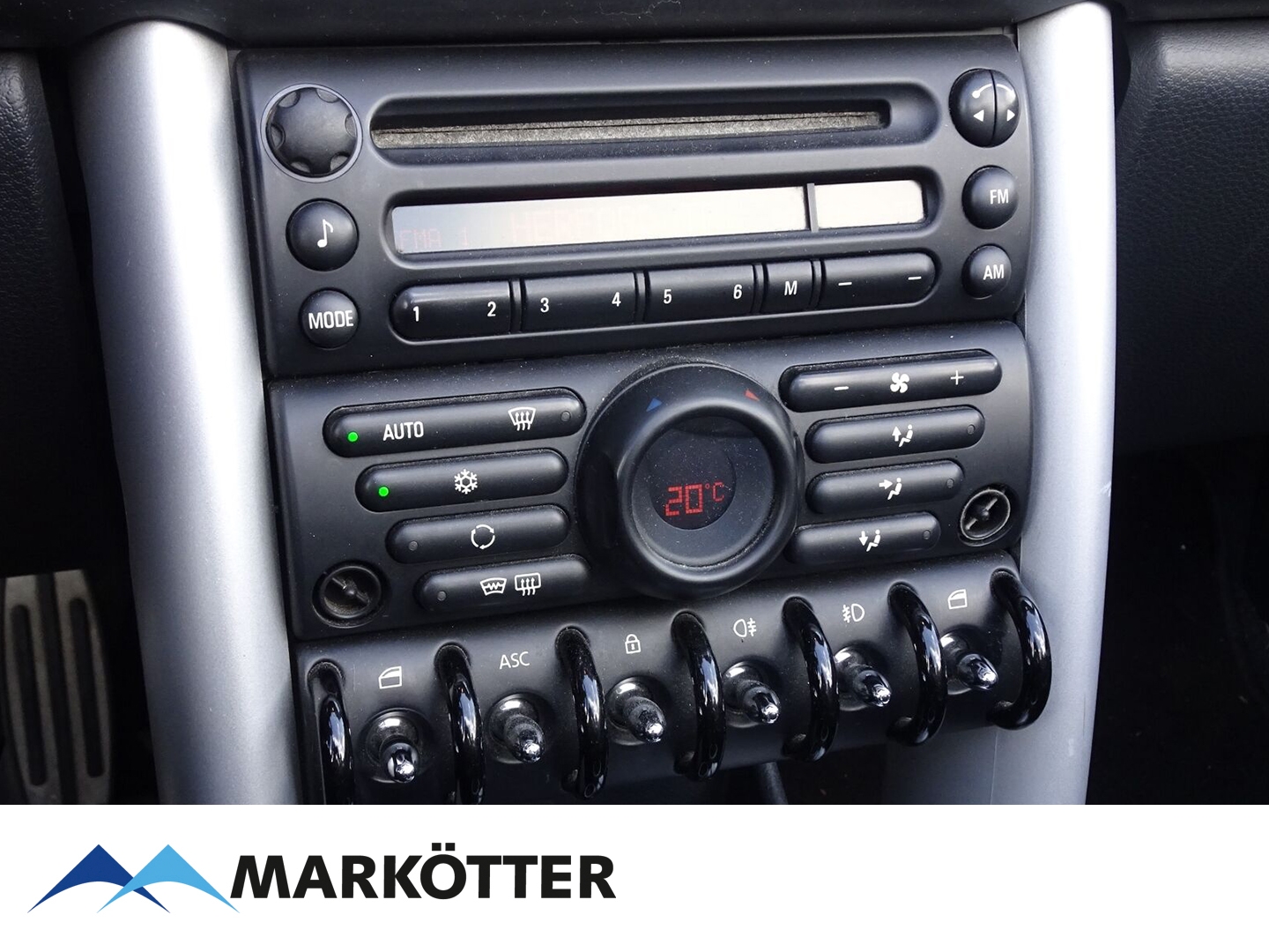 Fahrzeugabbildung MINI Cooper Cabrio S/PDC Xenon SHZ Leder Navi Tel.-Vorb.