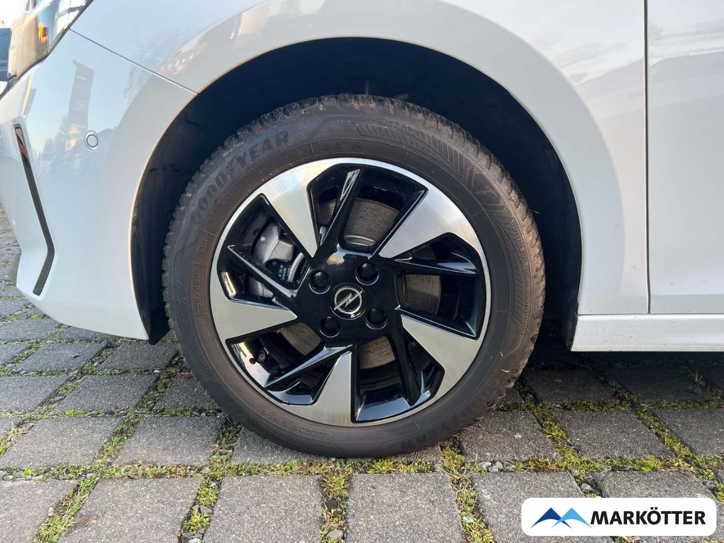 Fahrzeugabbildung Opel Corsa-e Edition 180°CAM/LED/Allwetter