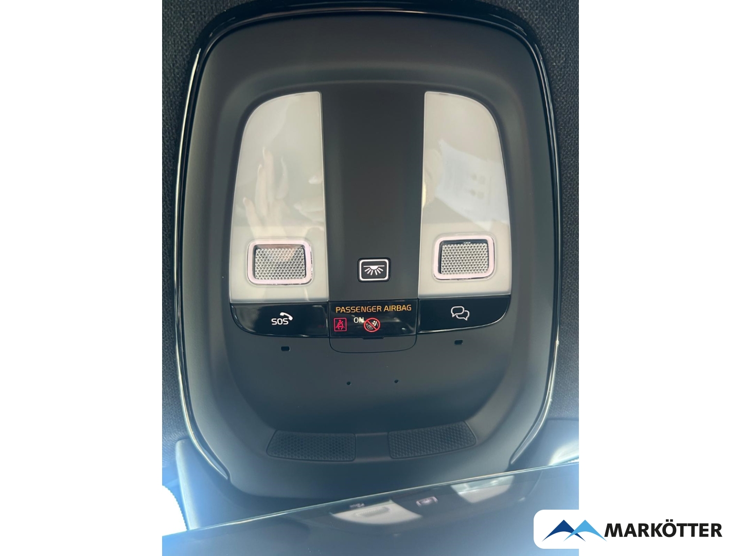 Fahrzeugabbildung Volvo XC40 B3 Plus Black Edition 2WD ACC/360°/BLIS