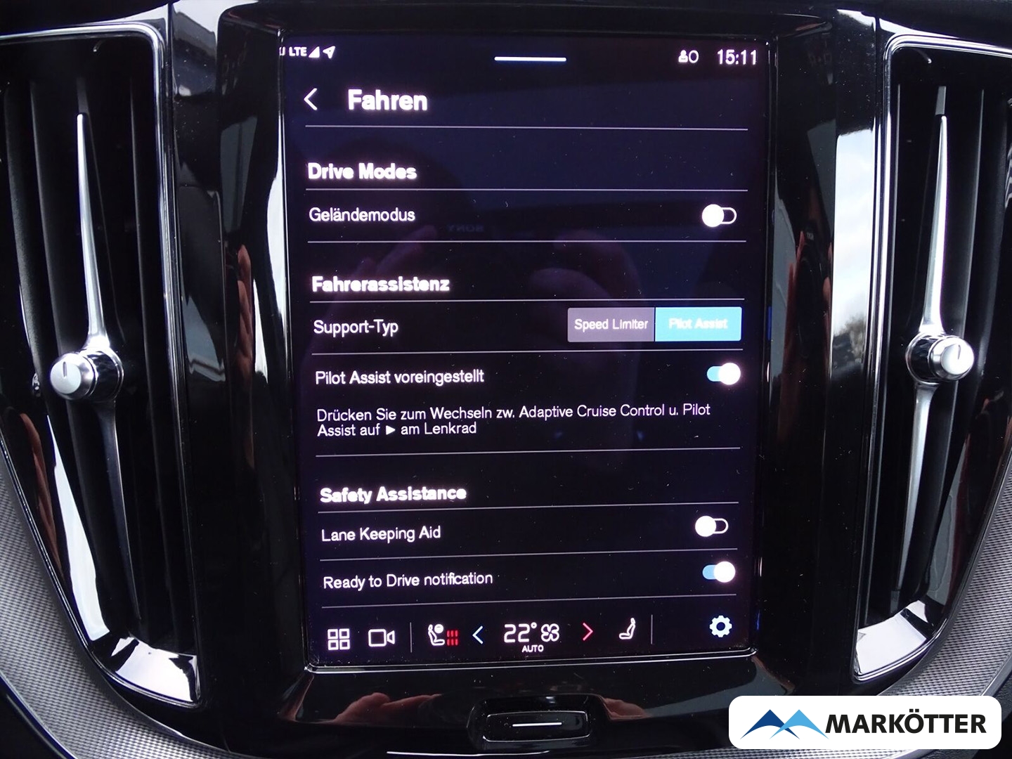 Fahrzeugabbildung Volvo XC60 Plus Dark AWD Gar. RFK/SHZG/AHK/LHZ/PANO