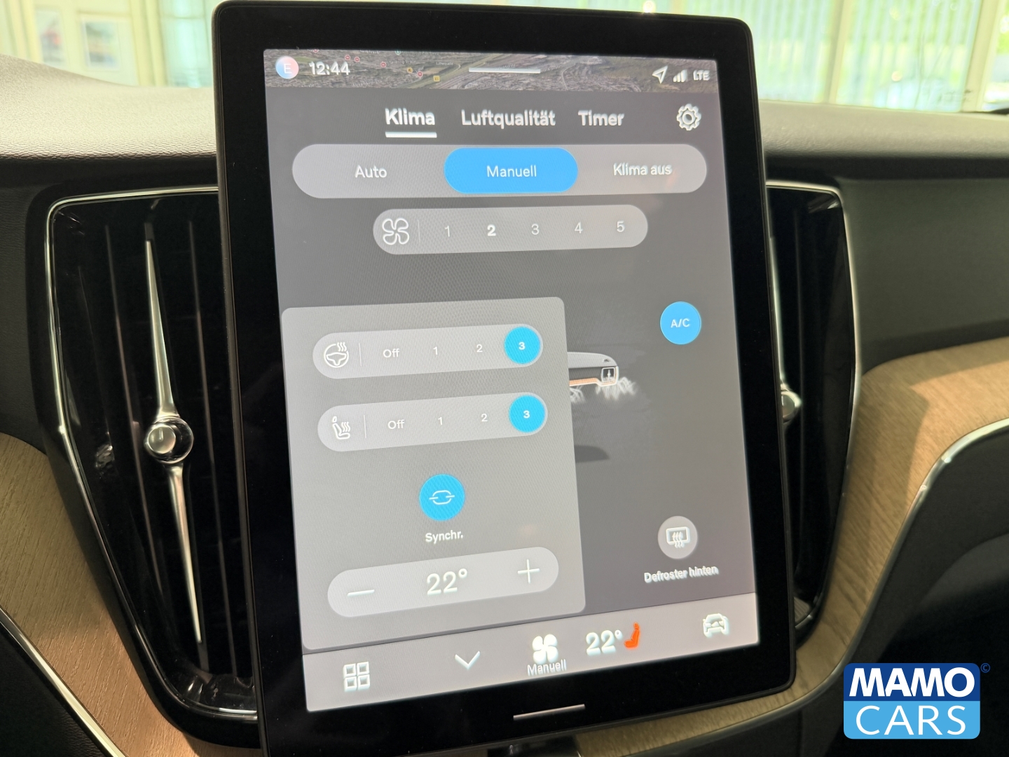 Fahrzeugabbildung Volvo XC60 B5 FACELIFT Plus Dark ACC/BLIS/HUD/PANO/360°