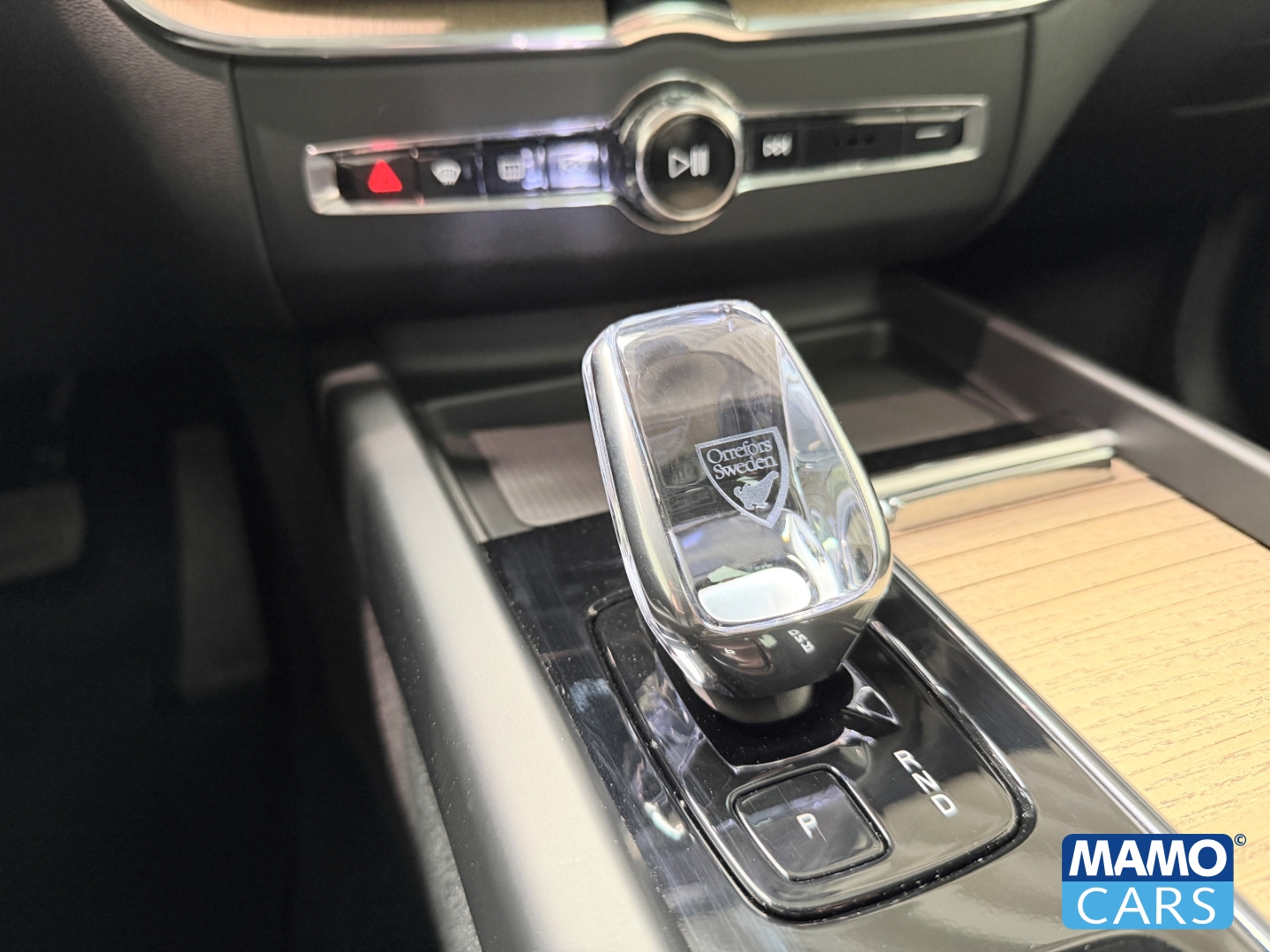 Fahrzeugabbildung Volvo XC60 B5 FACELIFT Plus Dark ACC/BLIS/HUD/PANO/360°