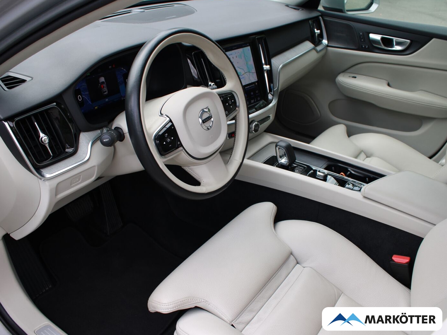 Fahrzeugabbildung Volvo V60 Cross Country Plus AWD/LED/SHZ/PDC/CAM/