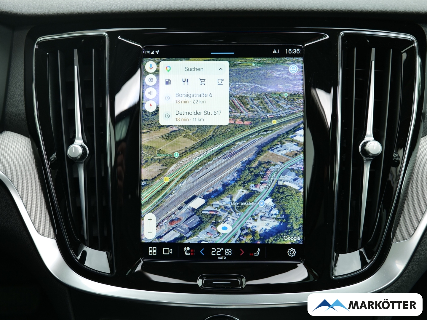 Fahrzeugabbildung Volvo V60 Cross Country B4 AWD Plus LED/Schiebedach/Kamera/Winter-Paket