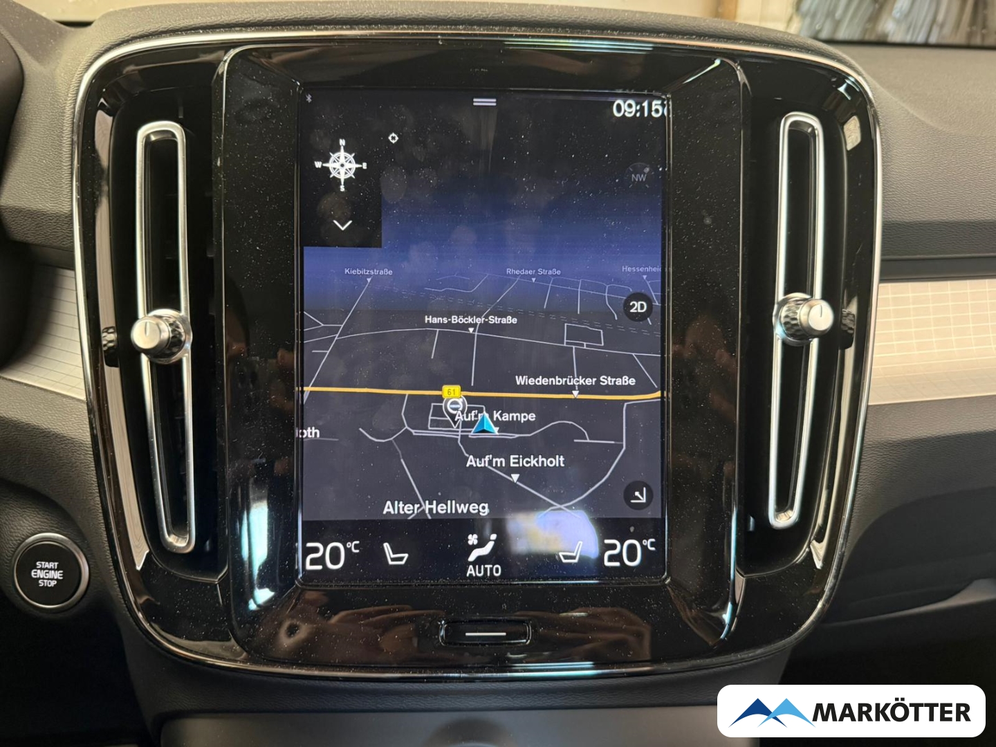 Fahrzeugabbildung Volvo XC40 T2 Core APPLE/CAM/NAVI/SHZ/LHZ/TEMPO