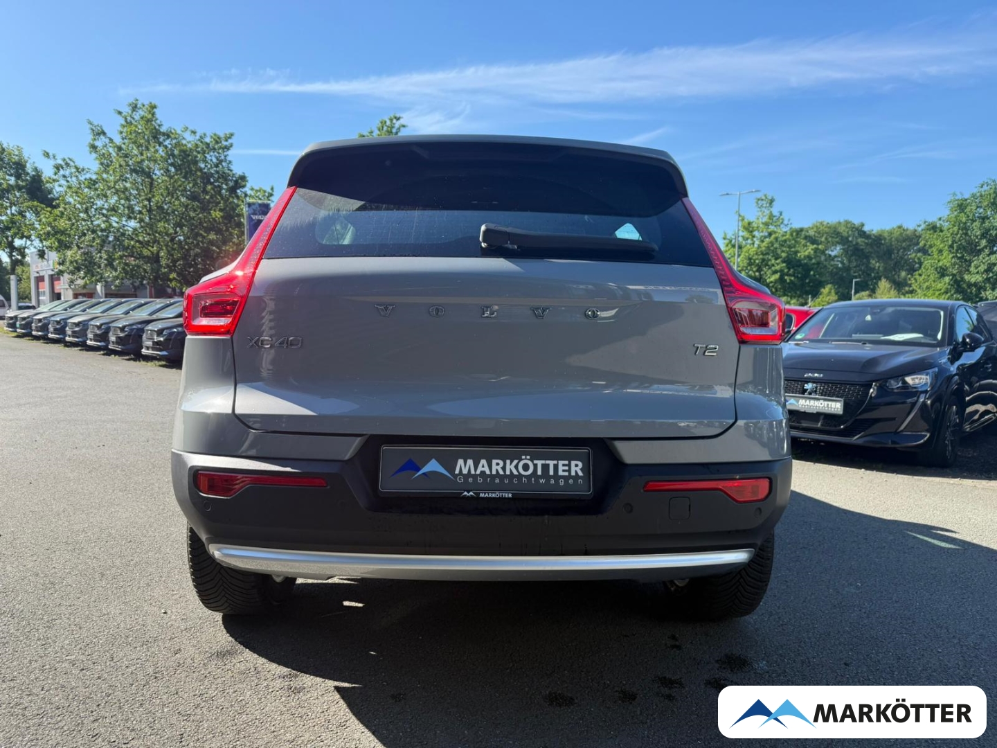Fahrzeugabbildung Volvo XC40 T2 Core APPLE/CAM/NAVI/SHZ/LHZ/TEMPO