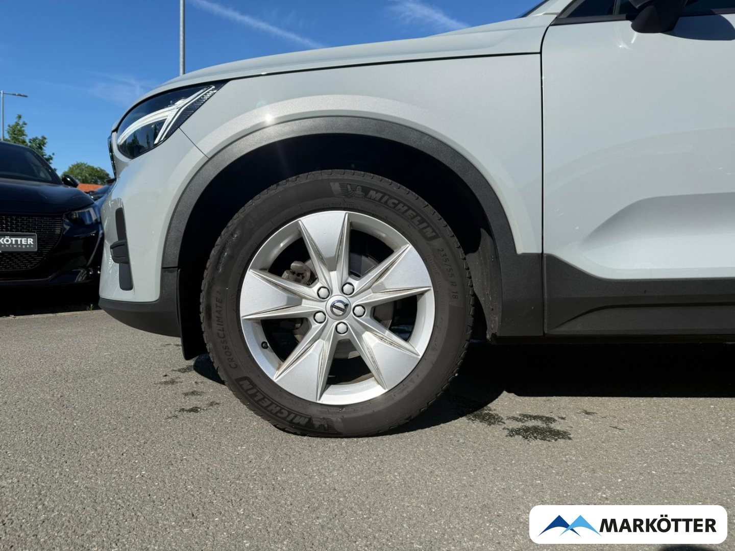 Fahrzeugabbildung Volvo XC40 T2 Core APPLE/CAM/NAVI/SHZ/LHZ/TEMPO