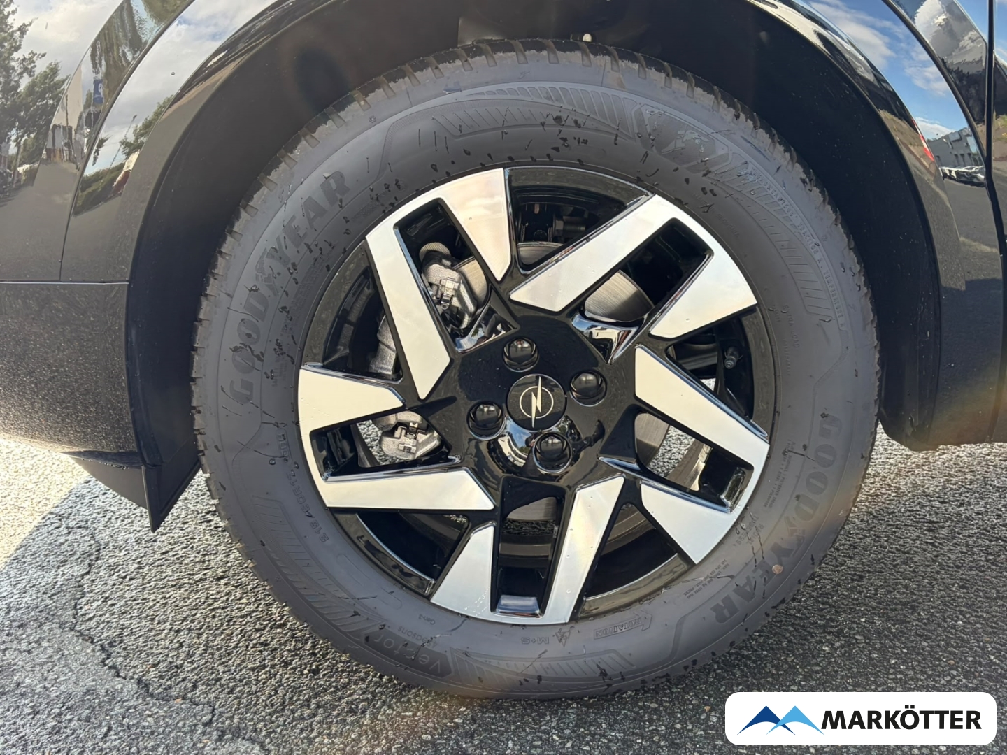 Fahrzeugabbildung Opel Mokka GS Kamera+SHZ+LHZ+AppleCarPlay+Allwetterreifen