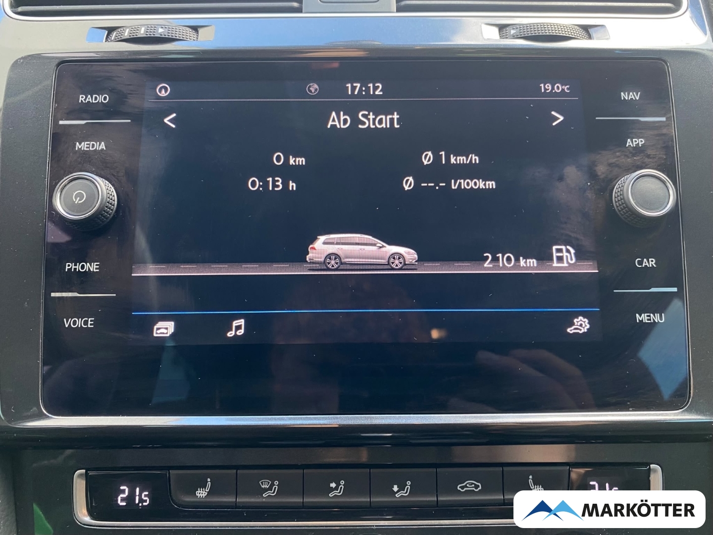 Fahrzeugabbildung Volkswagen Golf VII Variant Comfortline ACC/AHK/LED/SHZ