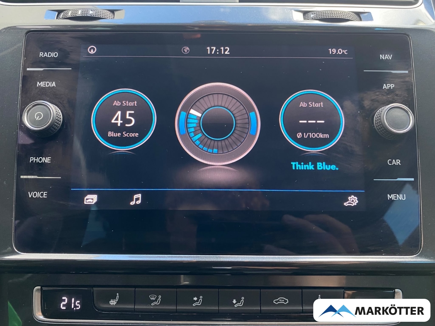 Fahrzeugabbildung Volkswagen Golf VII Variant Comfortline ACC/AHK/LED/SHZ