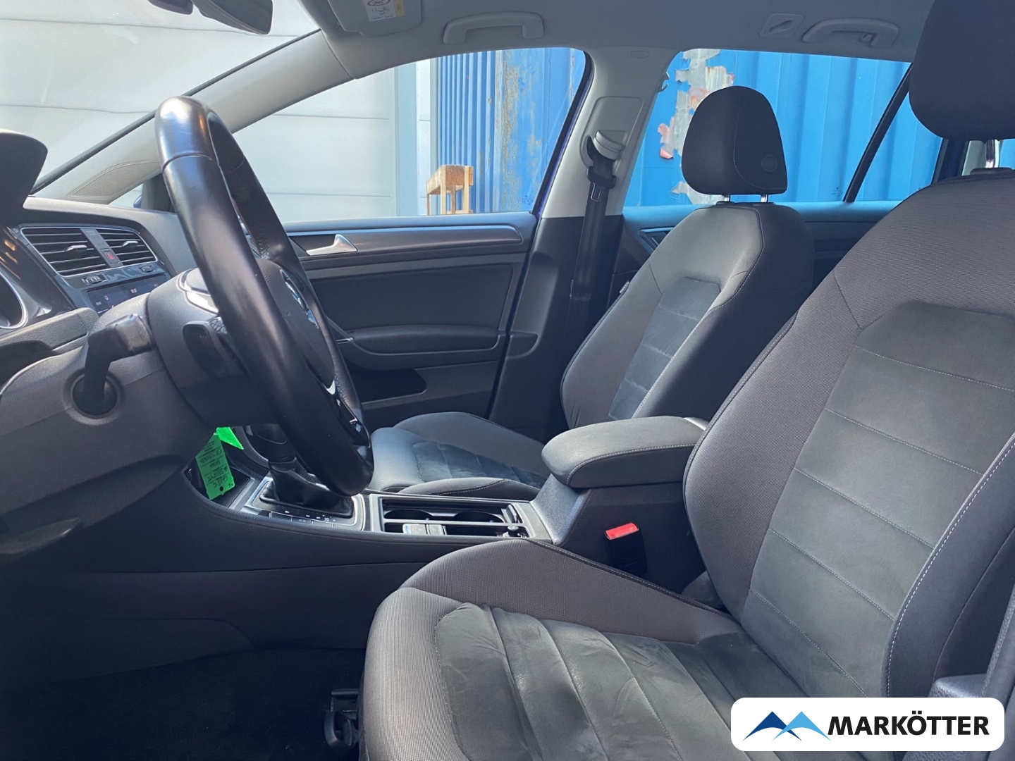 Fahrzeugabbildung Volkswagen Golf VII Variant Comfortline ACC/AHK/LED/SHZ