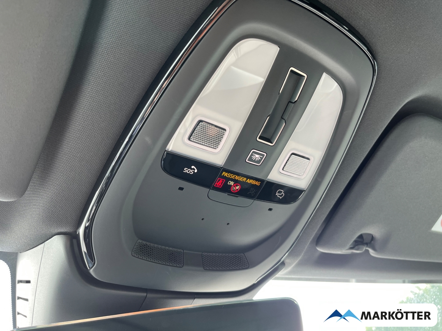 Fahrzeugabbildung Volvo XC60 T6 AWD Recharge Plus Dark ACC/StandH/Pano
