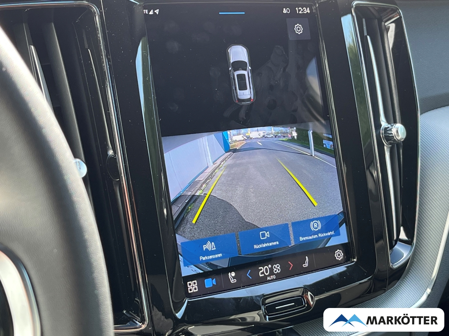 Fahrzeugabbildung Volvo XC60 T6 AWD Recharge Plus Dark ACC/StandH/Pano