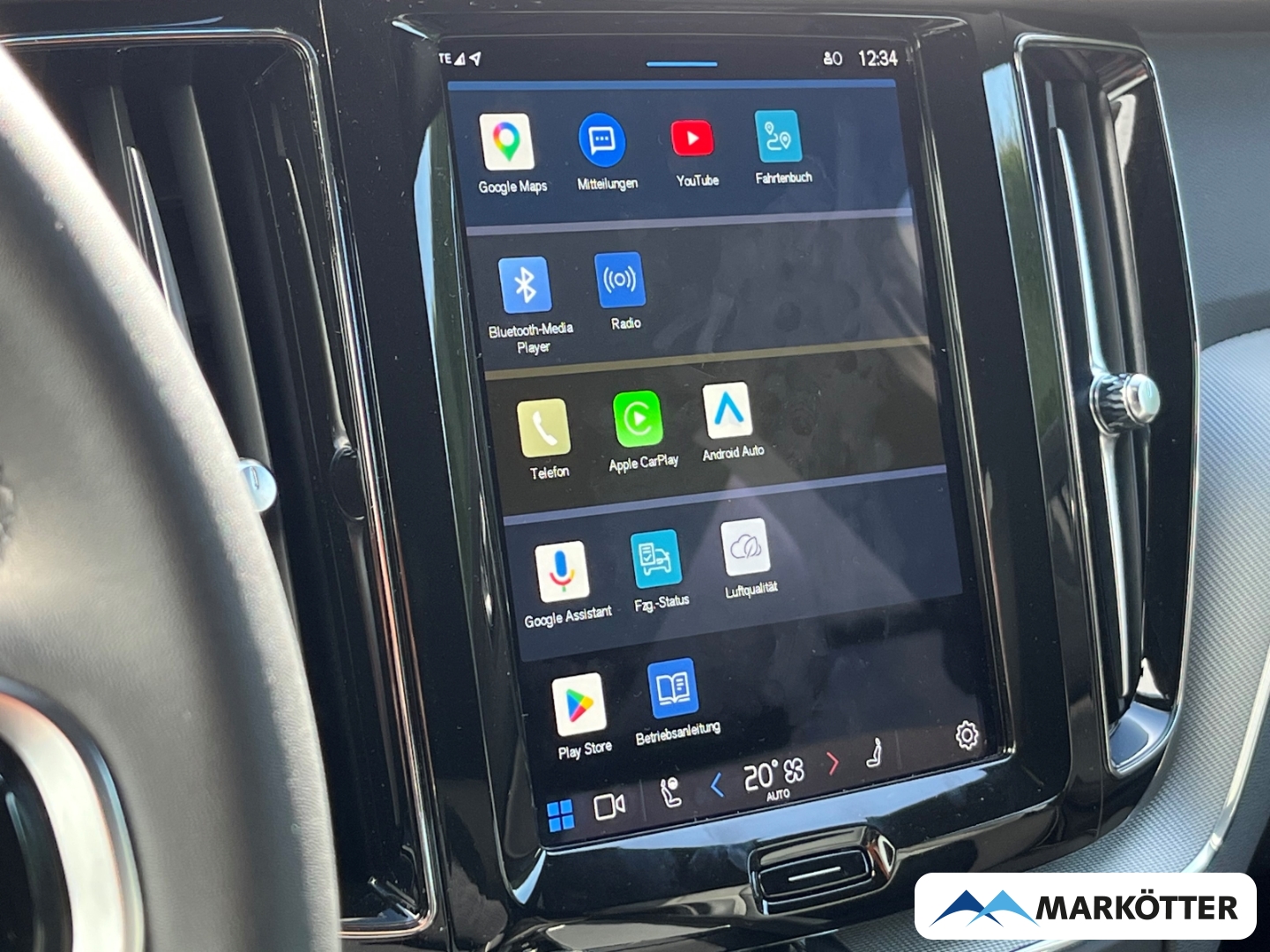 Fahrzeugabbildung Volvo XC60 T6 AWD Recharge Plus Dark ACC/StandH/Pano