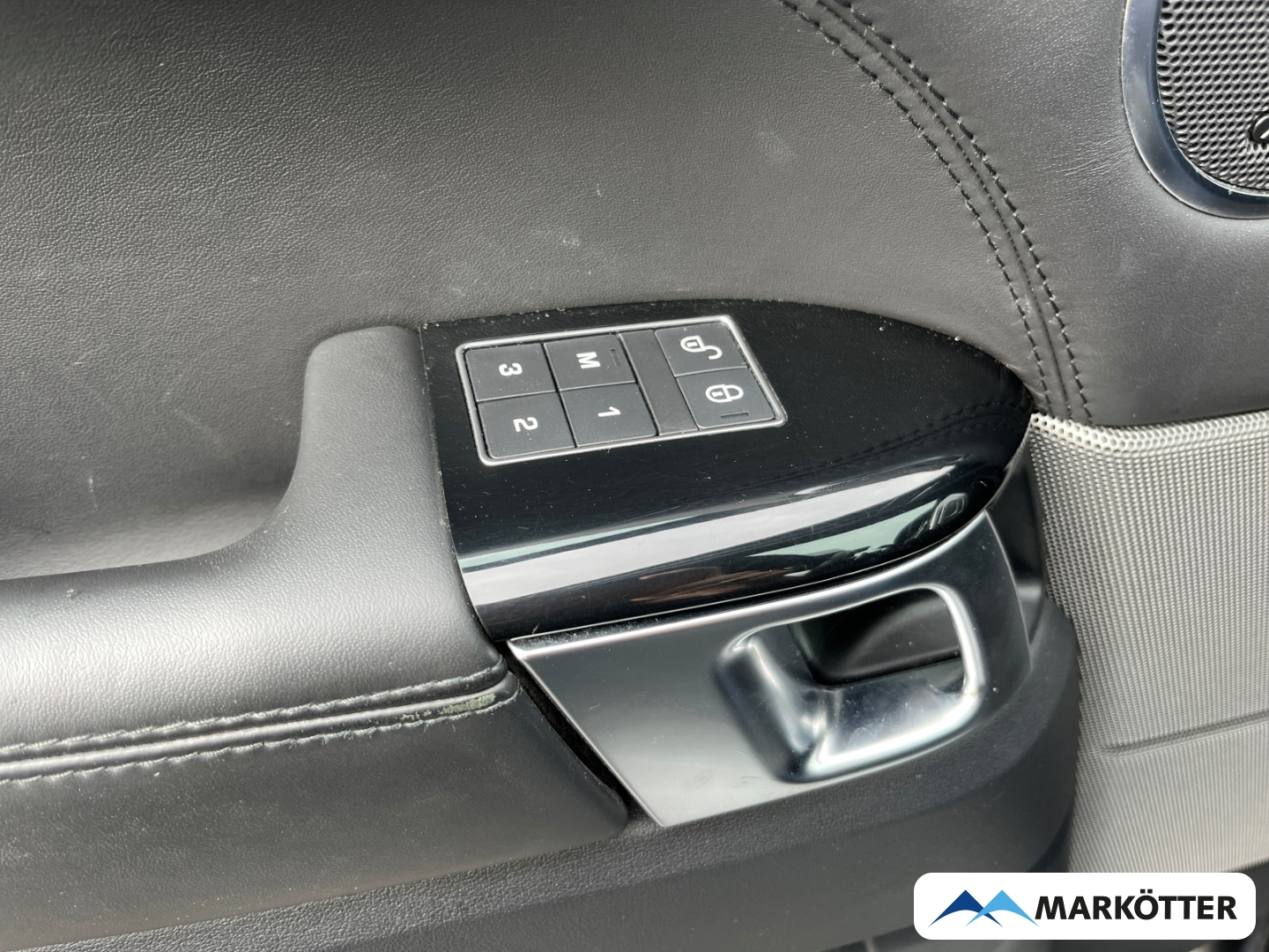 Fahrzeugabbildung Land Rover Range Rover Sport D300 SDV6 HSE Dynamic ACC/Pano