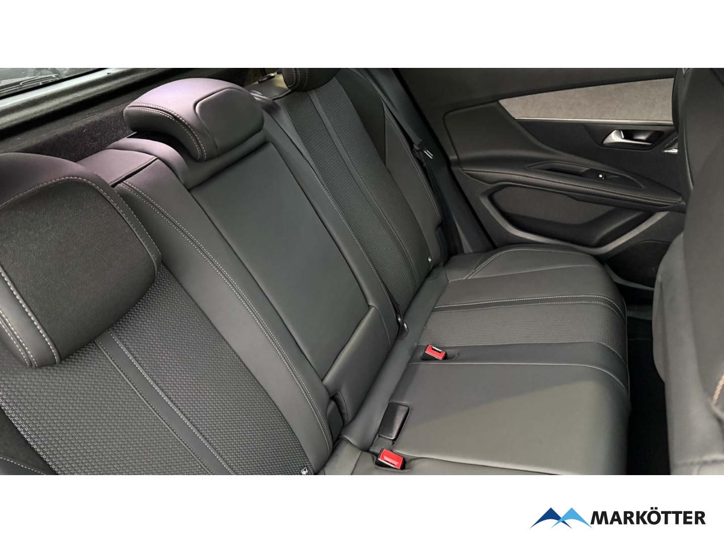 Fahrzeugabbildung Peugeot 3008 GT 1.2 PureTech 130 ab 1,99%/ AHK/ACC/BLIS/CAM