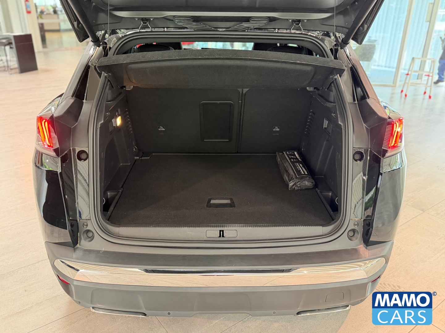 Fahrzeugabbildung Peugeot 3008 1.5 GT BlueHDi ACC/BLIS/CAM/SHZ/LED