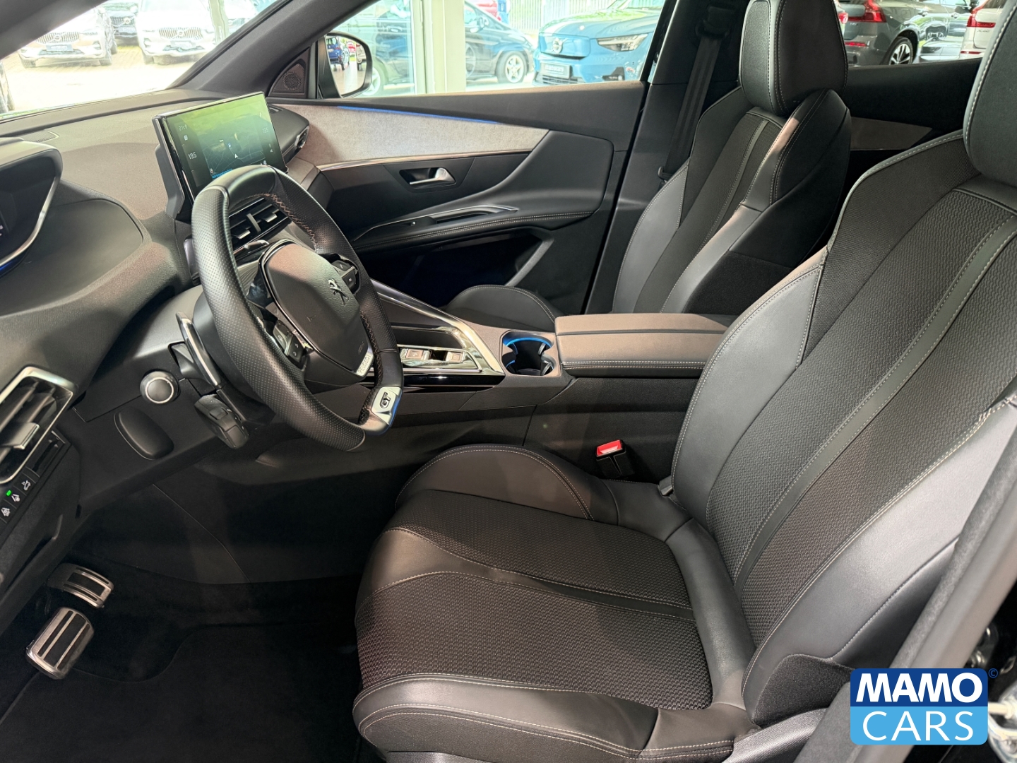 Fahrzeugabbildung Peugeot 3008 1.5 GT BlueHDi ACC/BLIS/CAM/SHZ/LED