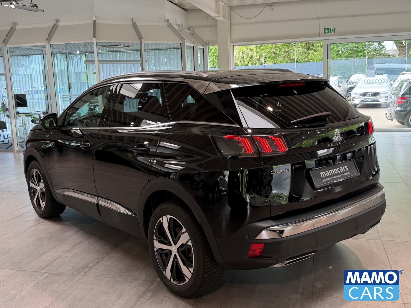Fahrzeugabbildung Peugeot 3008 1.5 GT BlueHDi ACC/BLIS/CAM/SHZ/LED