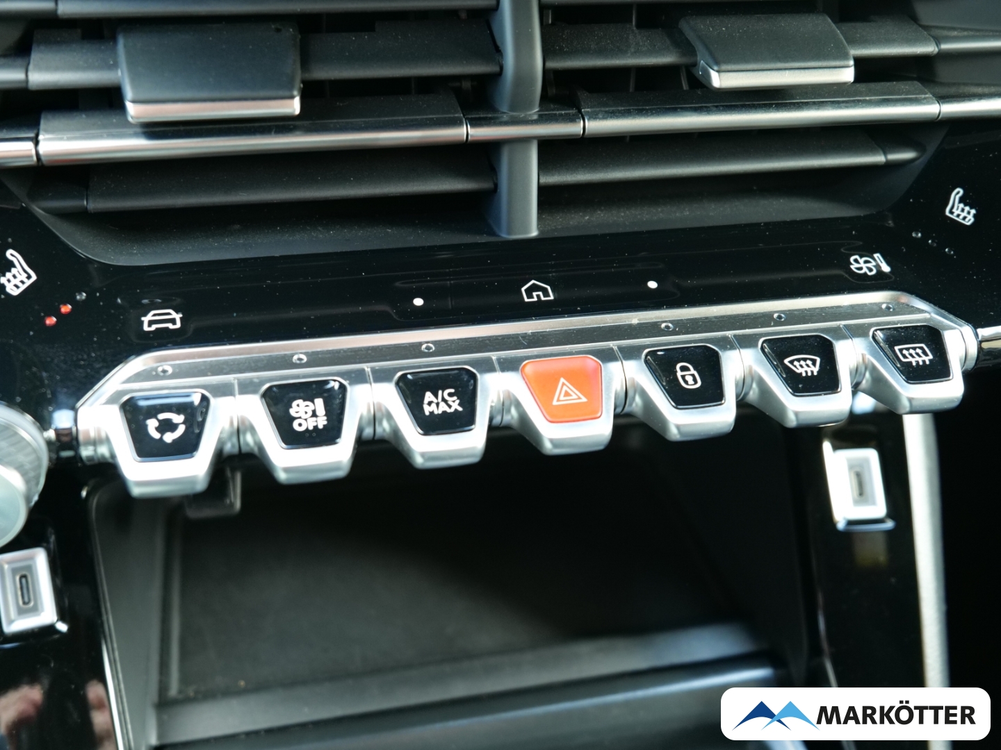 Fahrzeugabbildung Peugeot 2008 1.2 Hybrid 145 Allure Black Apple/LED/Sitzhz