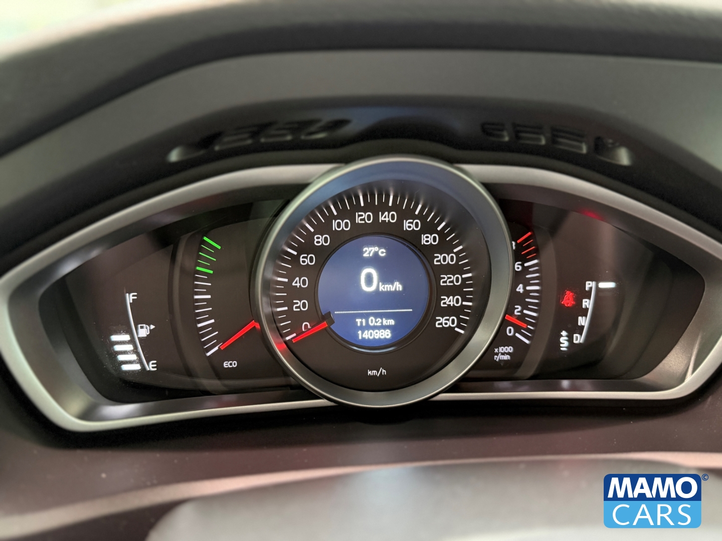 Fahrzeugabbildung Volvo V40 T3 Momentum AHK/SHZ/FSH/CAM/NAVI/LED/KLIMA