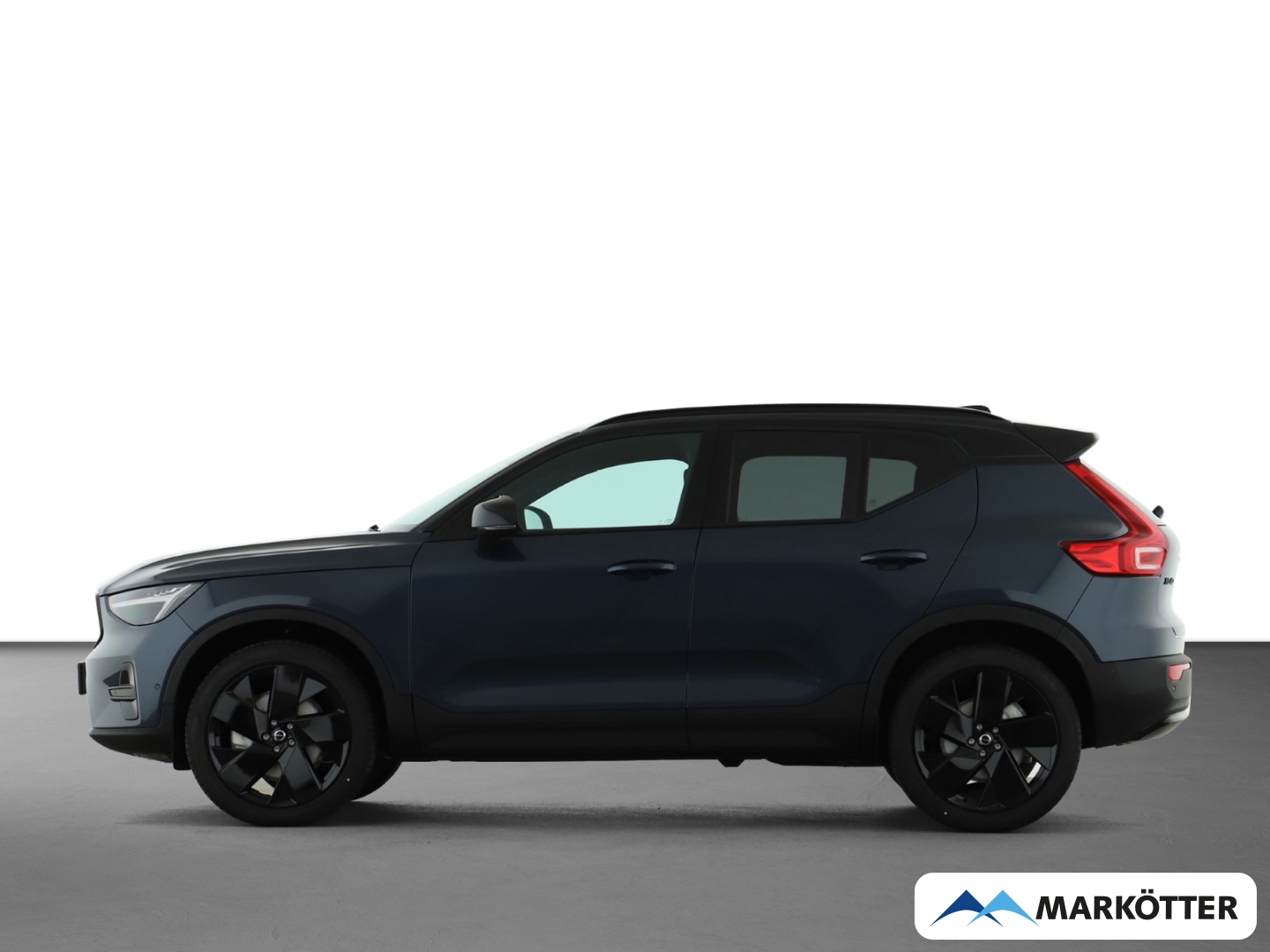 Fahrzeugabbildung Volvo XC40 Plus Black Edition 2WD B3 360°/LHZ/SHZ/BLIS