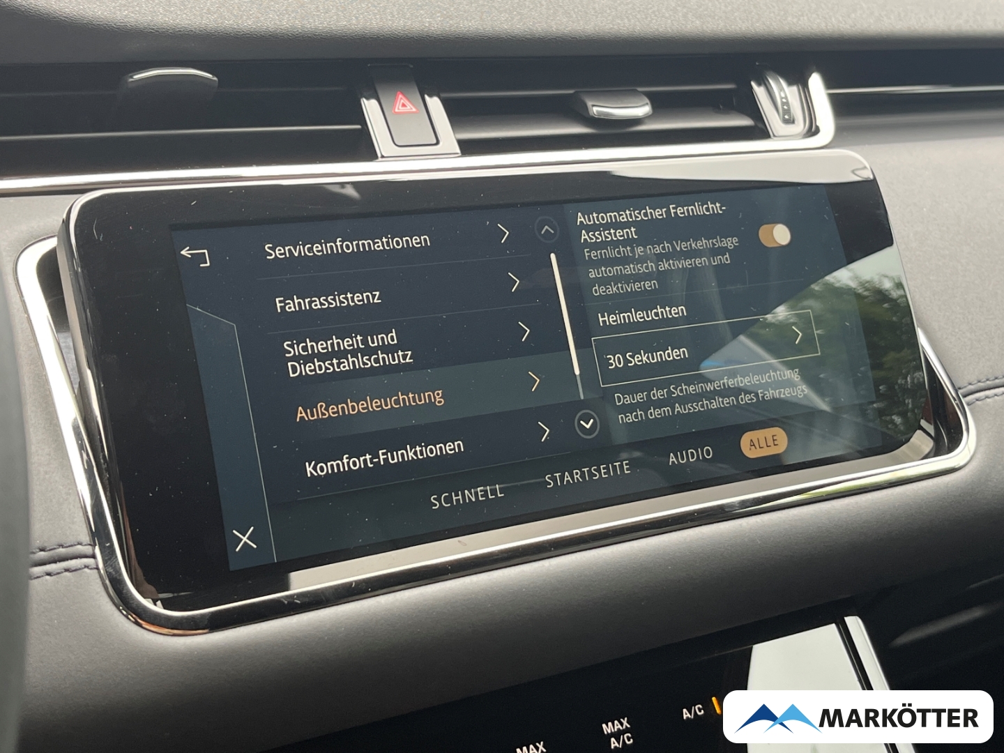 Fahrzeugabbildung Land Rover Range Rover Evoque D200 R-Dynamic SE ACC/AHK/Pano