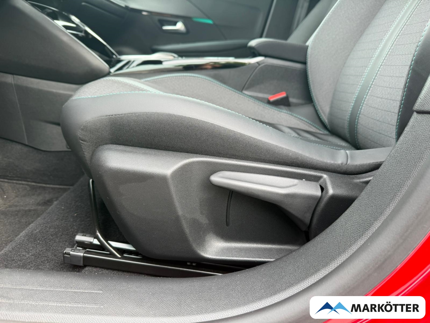 Fahrzeugabbildung Peugeot 208 e- Allure Pack CAM/SHZ/DAB/LED/PDC/TEMP