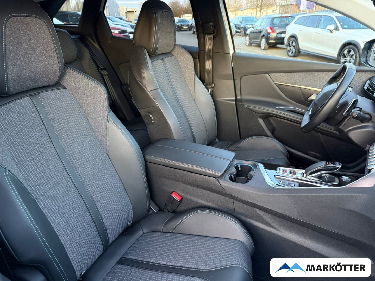 Fahrzeugabbildung Peugeot 3008 1.6 Hybrid 225 Allure Pack SHZ/ACC/CAM/BLIS