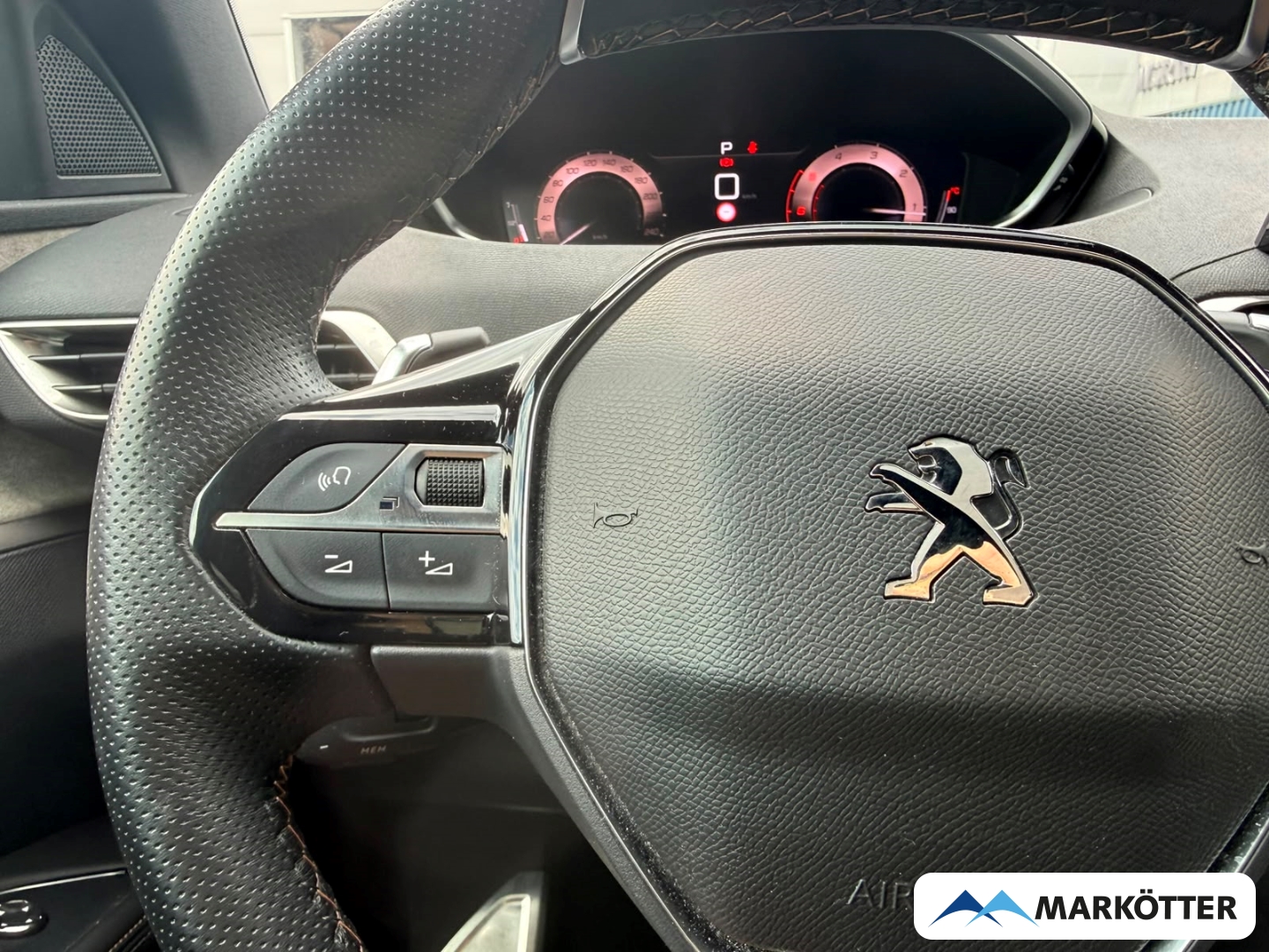 Fahrzeugabbildung Peugeot 5008 GT 7-Sitzer ACC/CAM/DAB/LED/NAVI/SHZ/