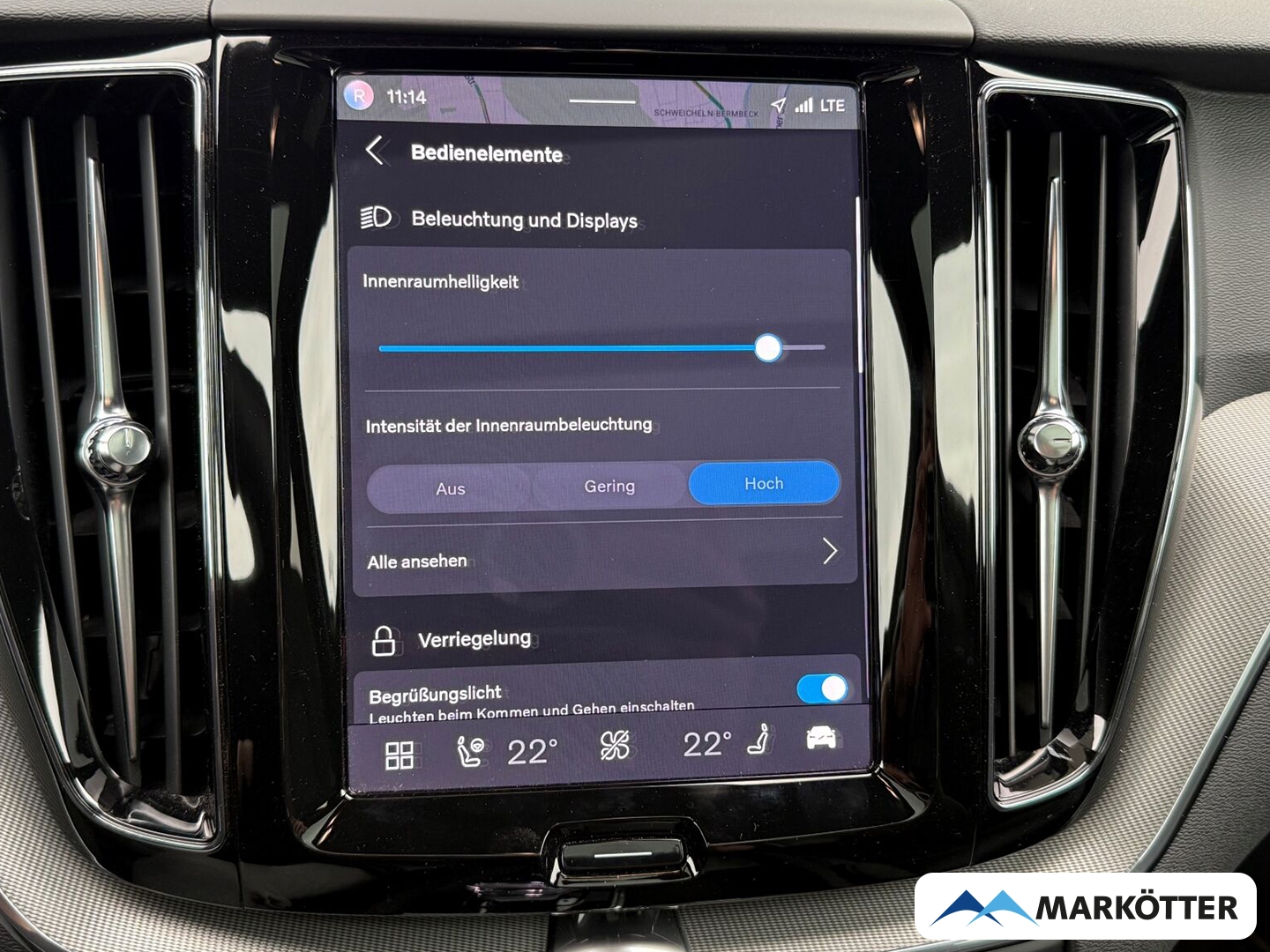 Fahrzeugabbildung Volvo XC60 Plus Black Edition Recharge Plug-In Hybrid AWD/SHZ/LRHZ/FSHZ/LED
