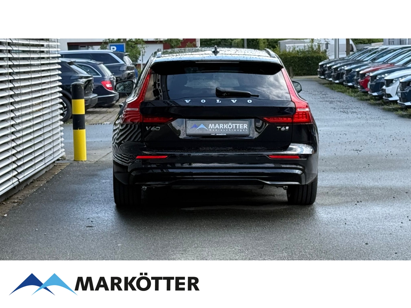 Fahrzeugabbildung Volvo V60 T6 Recharge AWD Plus Dark BLIS/CAM/PANO/AHK
