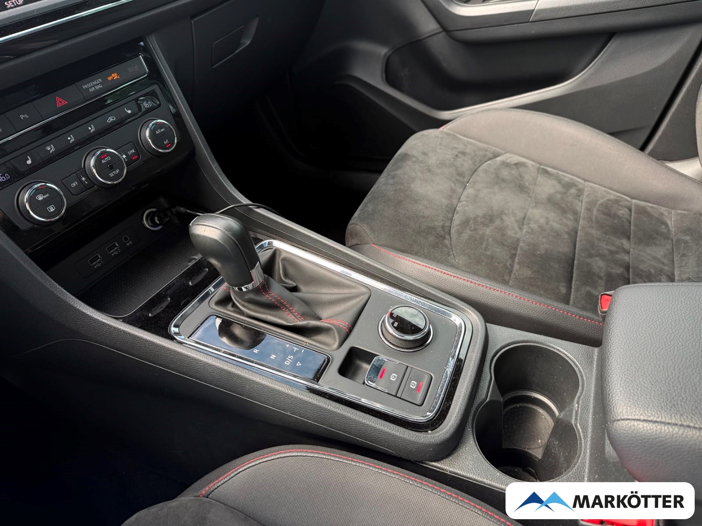 Fahrzeugabbildung SEAT Ateca 1.5 TSI ACT FR CAM/SH/LED/BLIS/NAV/PANO